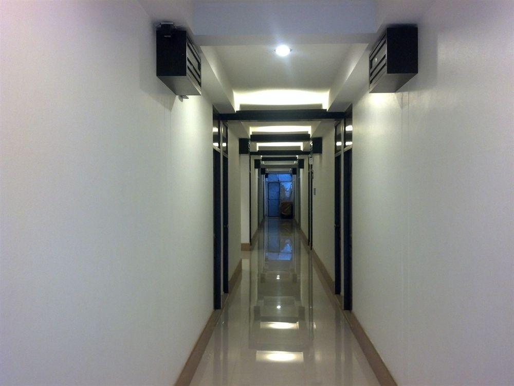 Sakulchai Place מלון